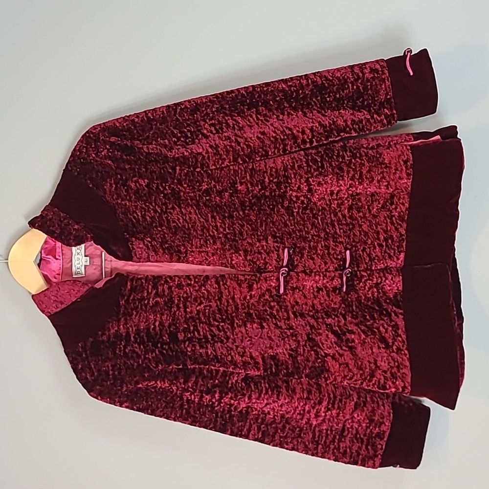 Luxurious Velvet Jacket in Rich Red